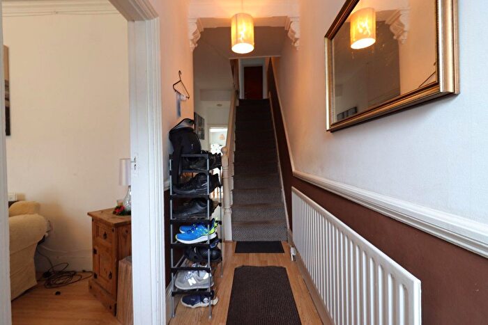 Terraced House For Sale In Edward Street, Luton, LU2