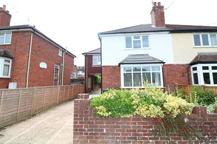 3 Bedroom Semi Detached House To Rent In Ashley Road, Westcott, RH4