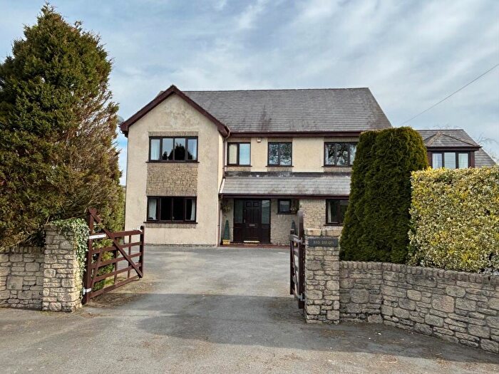 4 Bedroom Detached House For Sale In Capel Isaac, Llandeilo, Carmarthenshire., SA19
