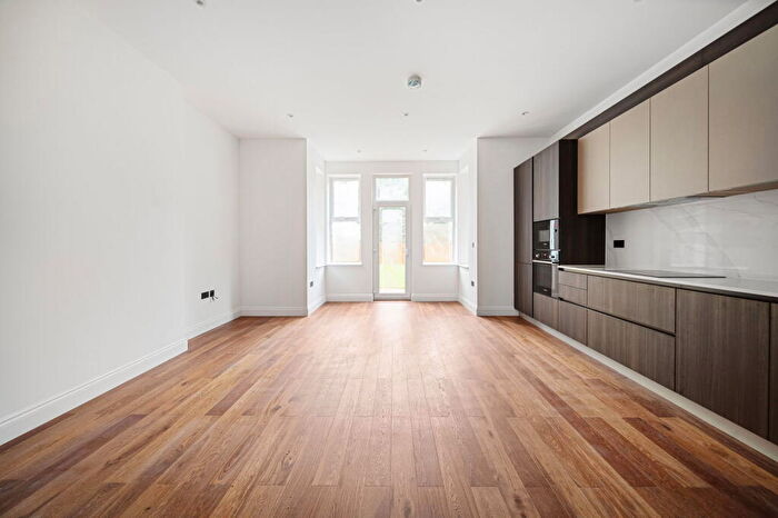 3 Bedroom Semi-Detached House For Sale In , Shaw Hill House, Aldon Lane, West Malling, ME19