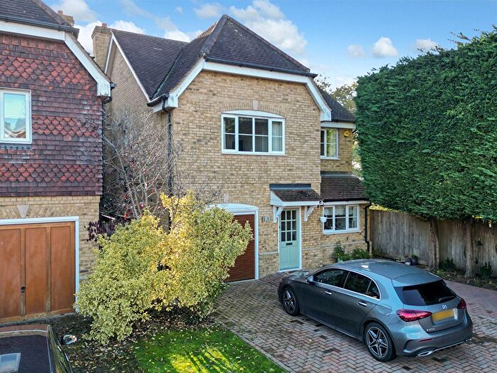 4 Bedroom Detached House For Sale In Manor Road North, Hinchley Wood, KT10
