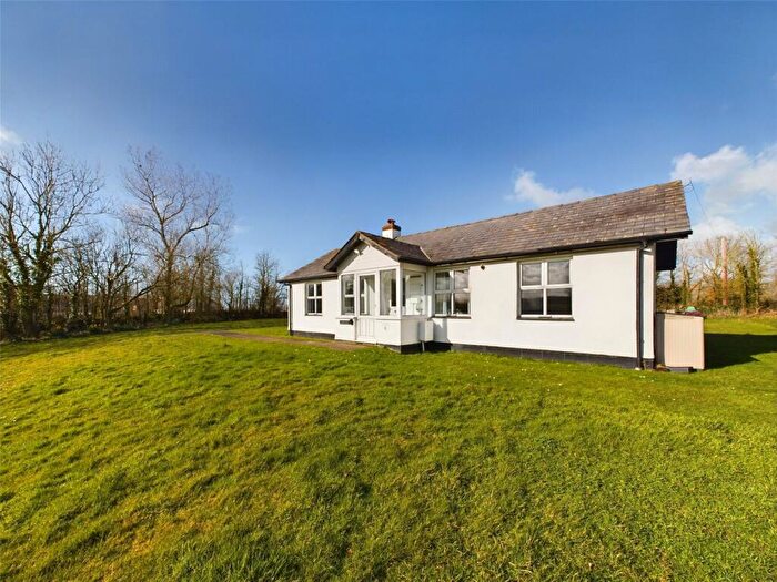 2 Bedroom Bungalow To Rent In Bude, EX23