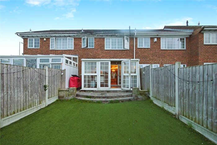 3 Bedroom Terraced House For Sale In London Road, Brentwood, Essex, CM14
