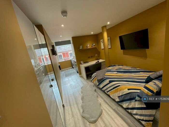 Studio To Rent In Broad Street, Nottingham, NG1