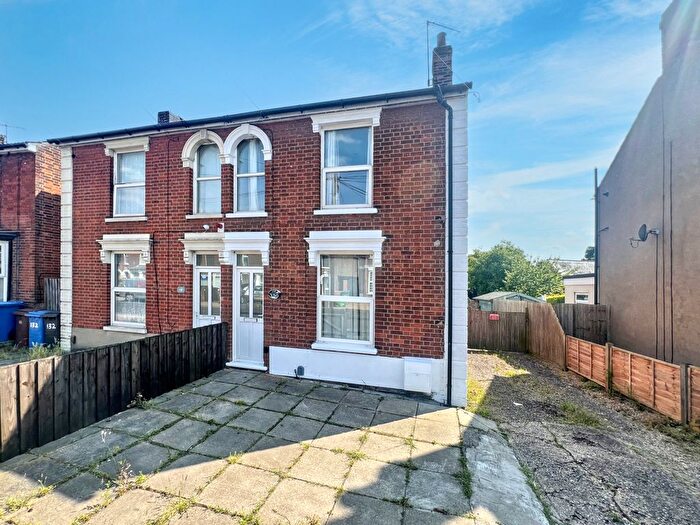 3 Bedroom Semi-Detached House To Rent In Foxhall Road, Ipswich, IP3