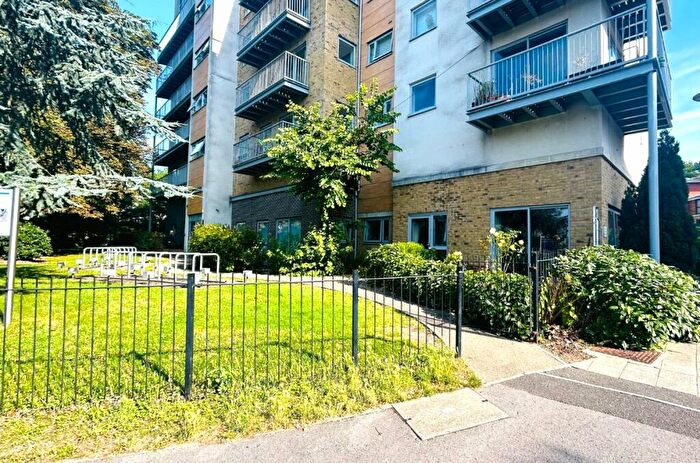 1 Bedroom Flat To Rent In Brand House, Coombe Way, Farnborough, GU14