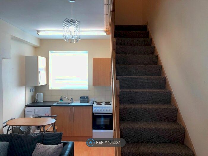 1 Bedroom Maisonette To Rent In York, York, YO24