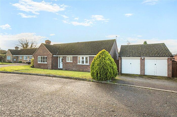 3 Bedroom Bungalow For Sale In Walnut Close, Hopton, Diss, Suffolk, IP22