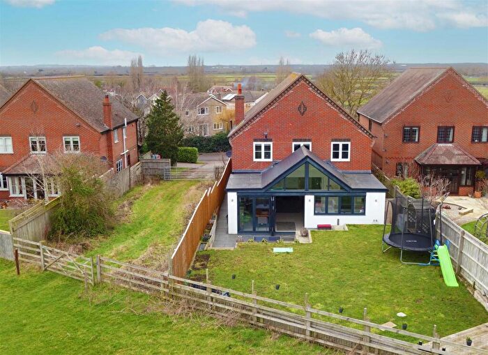 4 Bedroom Detached House For Sale In Morton King Close, Shabbington, HP18