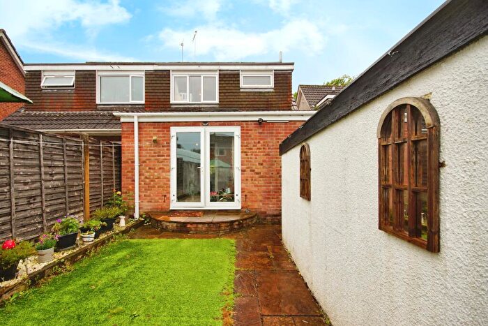 3 Bedroom Semi-Detached House For Sale In Manor Walk, Bristol, BS35