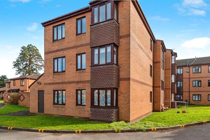 2 Bedroom Apartment For Sale In Langley Road, Chippenham, SN15