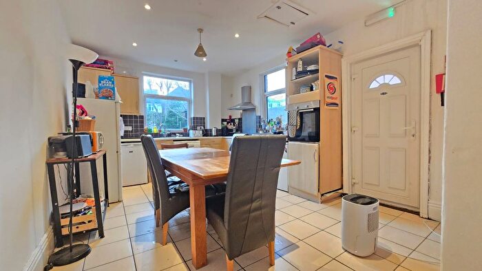 1 Bedroom Semi-Detached House To Rent In Conduit Road, Sheffield, S10