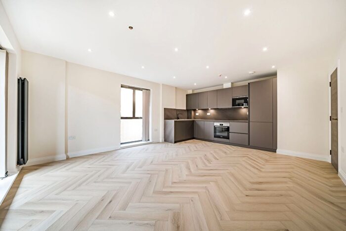 2 Bedroom Flat To Rent In Hutchins Close, Swanley, BR8