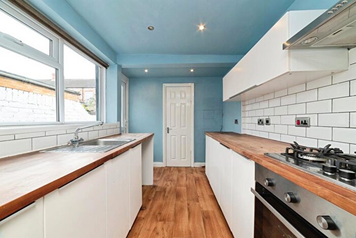 2 Bedroom Terraced House For Sale In Thoresby Street, Hull, HU5