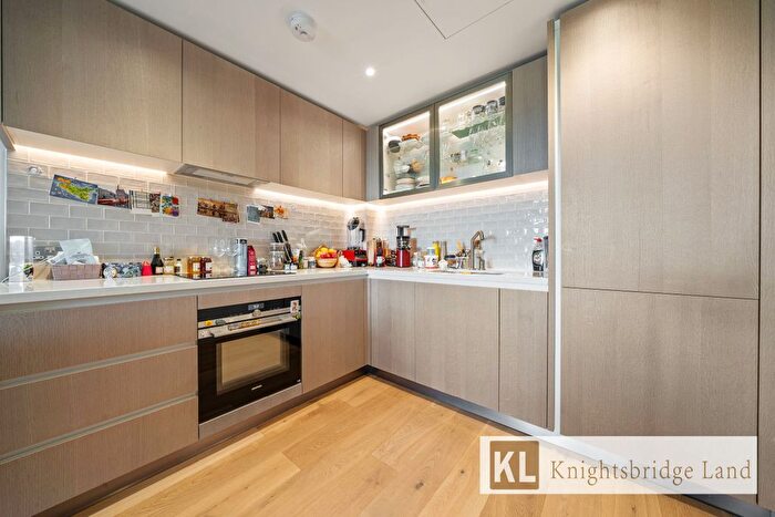 1 Bedroom Flat To Rent In Huntington House, Palmer Road, London, SW11