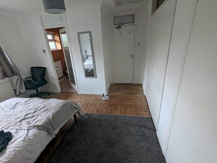 8 Bedroom Detached House To Rent In Whitley Street, Reading, RG2