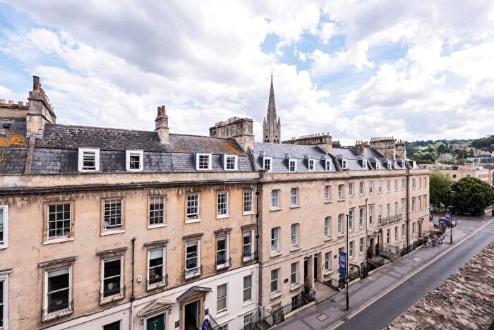 3 Bedroom Flat To Rent In Pierrepont Street, Bath, BA1