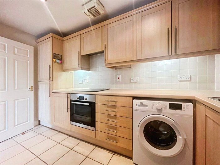2 Bedroom Flat To Rent In Copse Road, St. Johns, Woking, Surrey, GU21