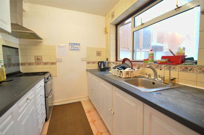 1 Bedroom Semi-Detached House To Rent In Laggan Road, Maidenhead, Berkshire, SL6