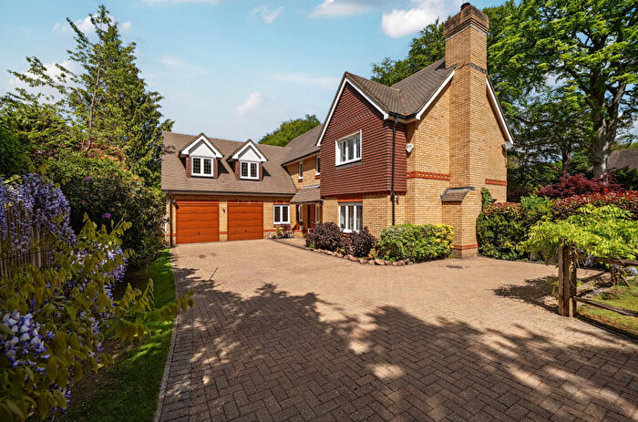 5 Bedroom Detached House For Sale In Golf Drive, Camberley, Surrey, GU15