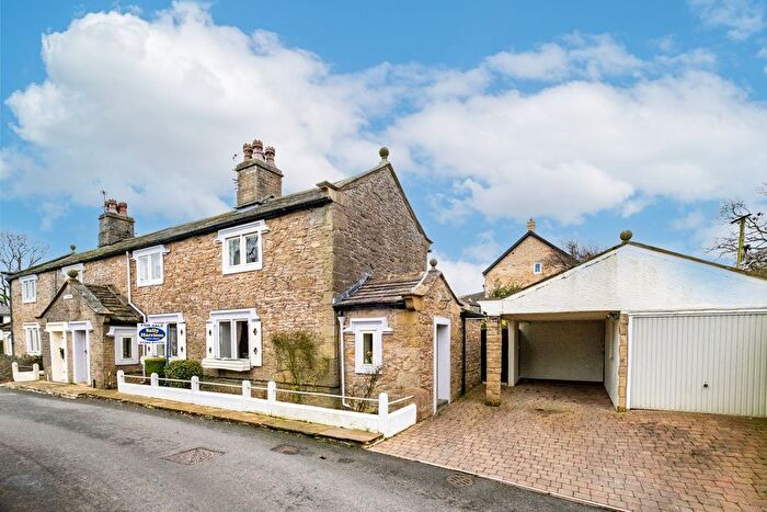3 Bedroom Semi-Detached House For Sale In Old Stone Trough Lane, Kelbrook, BB18