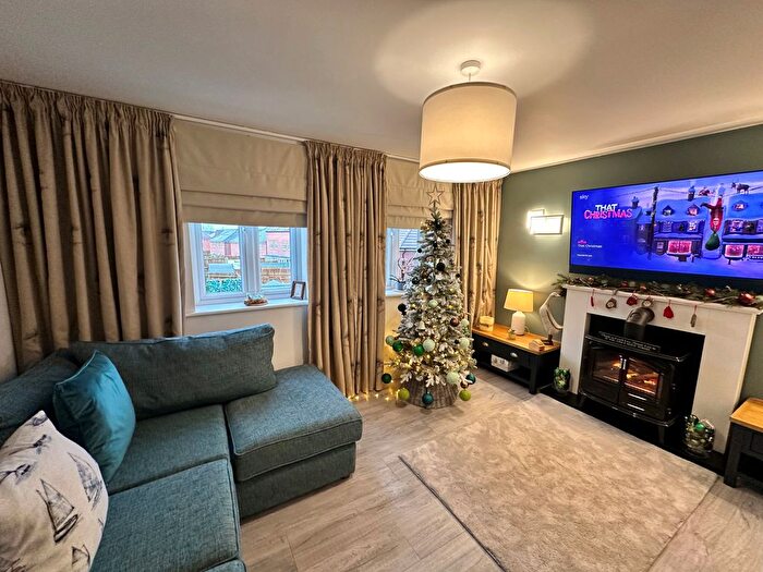 3 Bedroom Semi-Detached House For Sale In Lidgett Lane, Edwinstowe, NG21