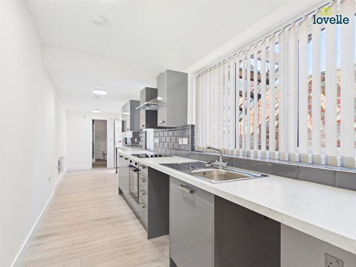 1 Bedroom Flat To Rent In High Street, Lincoln, LN5