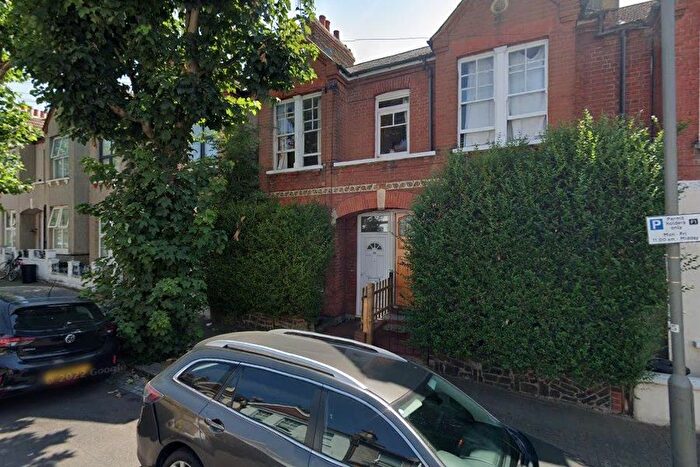 3 Bedroom Property To Rent In Idlecombe Road, London, SW17