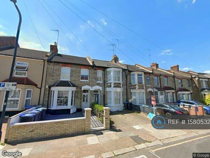 2 Bedroom Flat To Rent In Chaplin Road, London, NW2