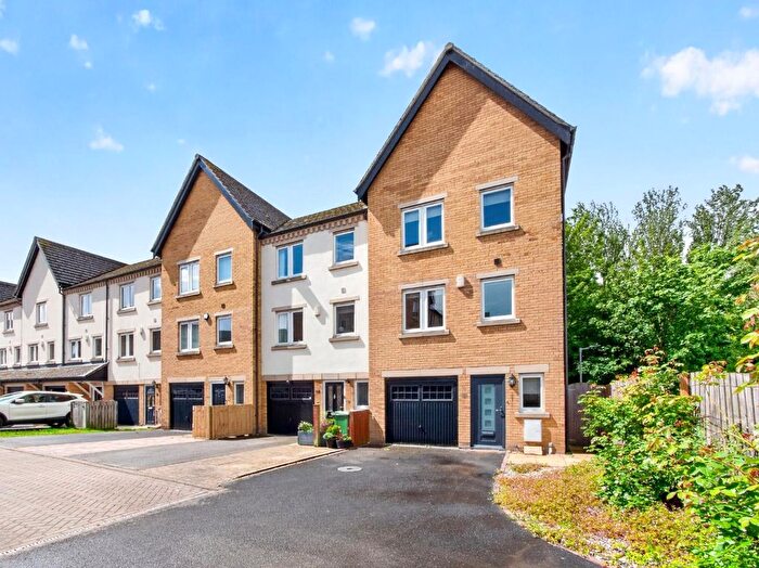 4 Bedroom Town House For Sale In William Court, Blue Bridge Lane, York, YO10