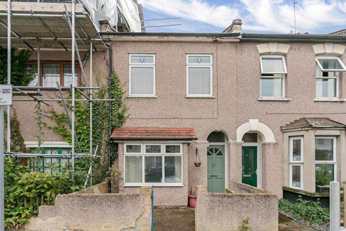 2 Bedroom Terraced House To Rent In Chestnut Avenue, E7