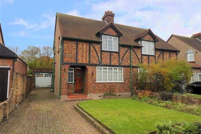 3 Bedroom Property To Rent In Breakspear Road, Ruislip, HA4