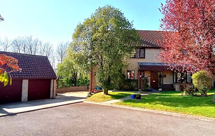 4 Bedroom Detached House For Sale In Combe View, Yatton Keynell, SN14