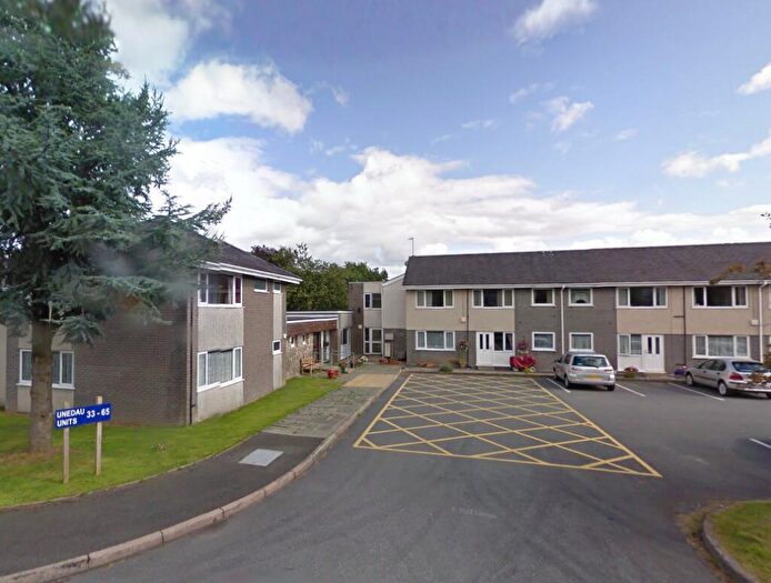 1 Bedroom Apartment To Rent In Cysgod Y Coleg, Bala, Gwynedd, LL23