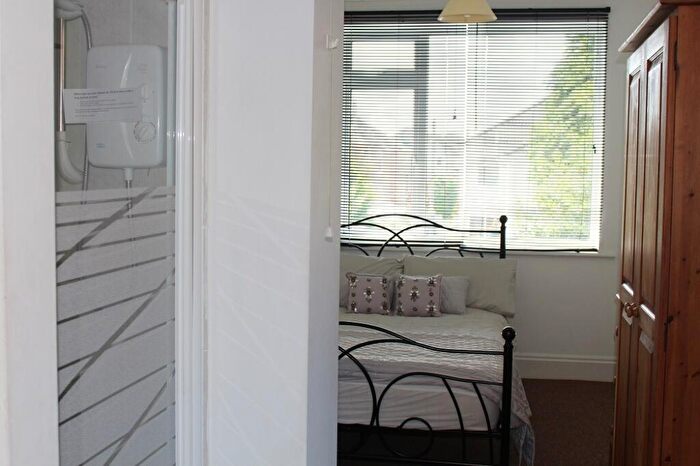 6 Bedroom House To Rent In Bedroom Detached House In Charminster, BH8