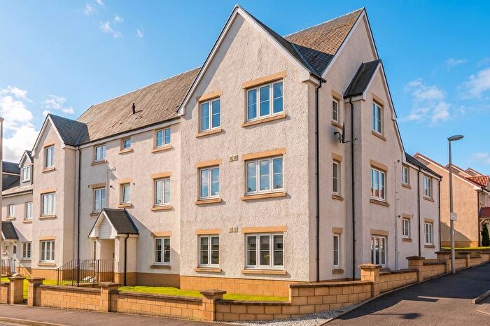 2 Bedroom Flat For Sale In Easter Langside Drive, Dalkeith, EH22