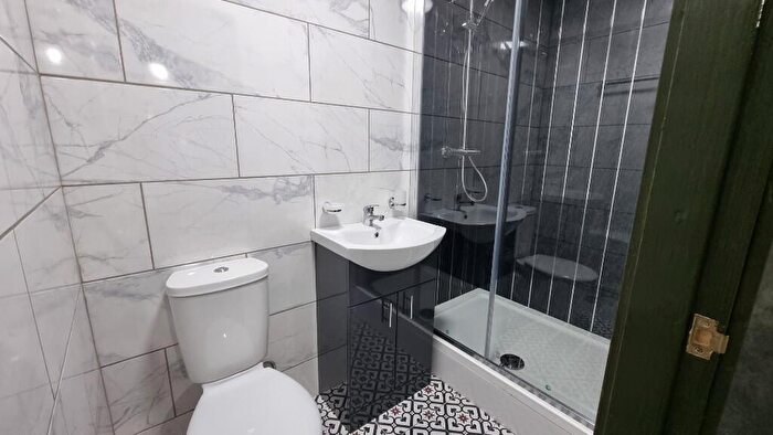 8 Bedroom Terraced House To Rent In Hubert Road, Birmingham, B29