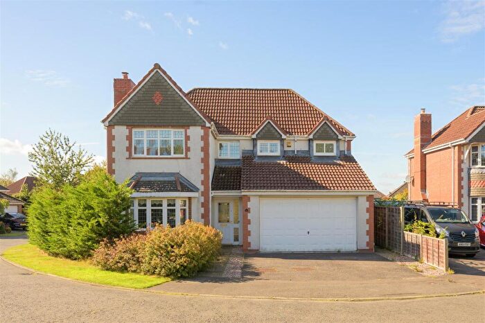 4 Bedroom Detached House For Sale In Dover Park, Dunfermline, KY11