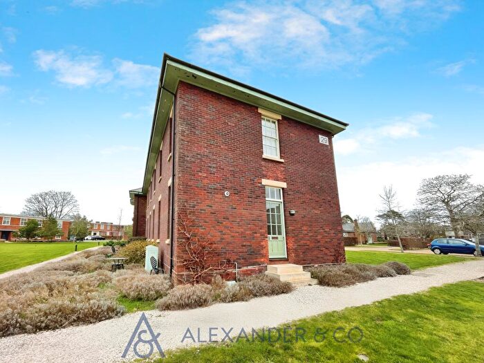 2 Bedroom Flat To Rent In The Parade, Garden Quarter, Caversfield, OX27