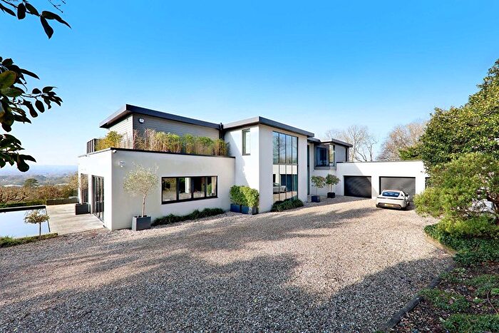 6 Bedroom Detached House To Rent In Harvest Hill, Bourne End, SL8