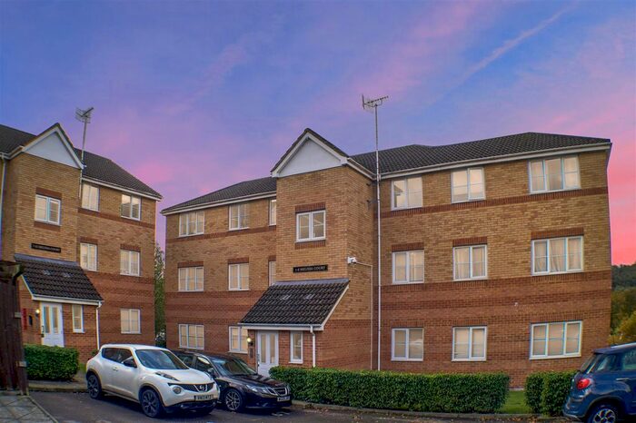 2 Bedroom Flat To Rent In Princes Gate, High Wycombe, HP13