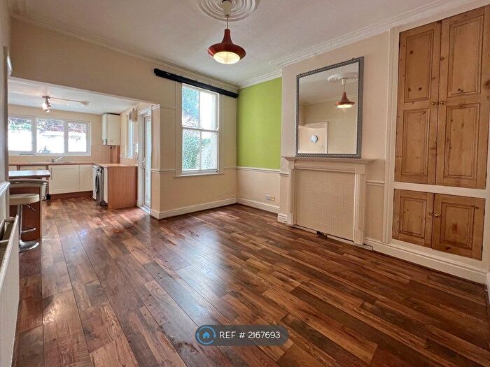 4 Bedroom Terraced House To Rent In Sunbourne Rd, Liverpool, L17