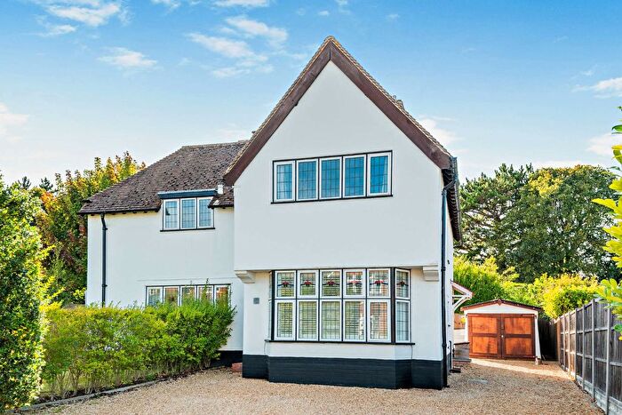 3 Bedroom Detached House For Sale In Eastfield Road, Royston, Hertfordshire, SG8