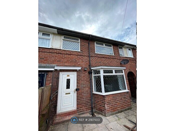 3 Bedroom Terraced House To Rent In Foundry Approach, Leeds, LS9