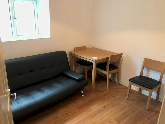 1 Bedroom Flat To Rent In Terrace Road, Bournemouth, BH2