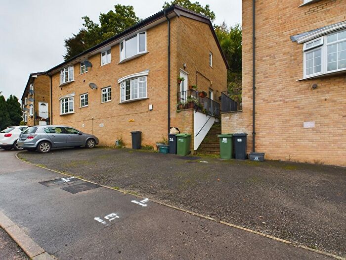 1 Bedroom Flat To Rent In Castle Rise, Stroud, Gloucestershire, GL5