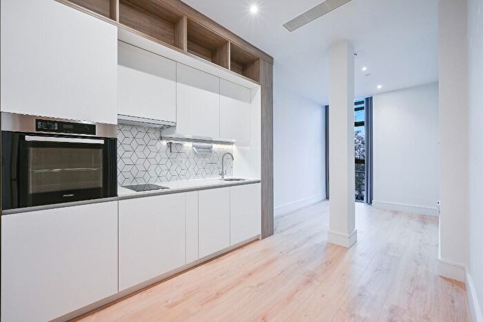 Studio To Rent In Station Road, Addlestone, Surrey, KT15