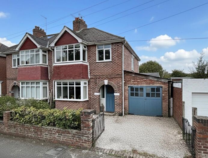 3 Bedroom Semi-detached House For Sale In Lawrence Avenue, St Thomas, EX4