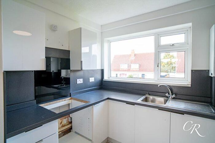 2 Bedroom Apartment For Sale In Sterling Court, Cheltenham, GL51