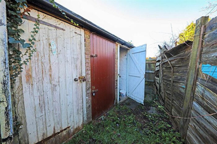 1 Bedroom Cottage For Sale In Sir Georges Place, Steyning, BN44